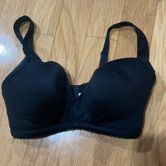 EUC A Pea In The Pod Nursing Maternity Black 36D Lace Trim Smooth T shirt Bra - Picture 1 of 14